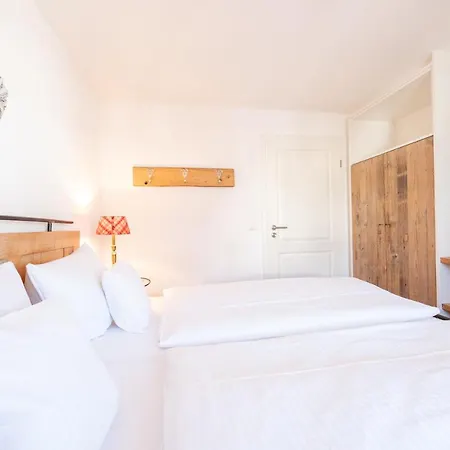 Kloana Waxlstoa شقة