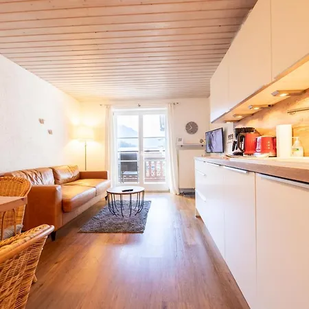 Kloana Waxlstoa * جارمش بارتنكيرشن